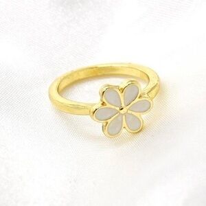 White Flower Ring